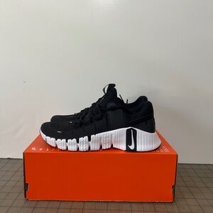 Nike Free Metcon 5 ‘Black White’